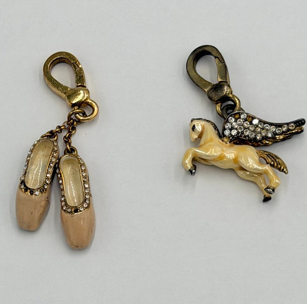 Juicy Couture 2pc 2006 Retired Enamel Pegasus Ballet Shoes Bracelet Charms